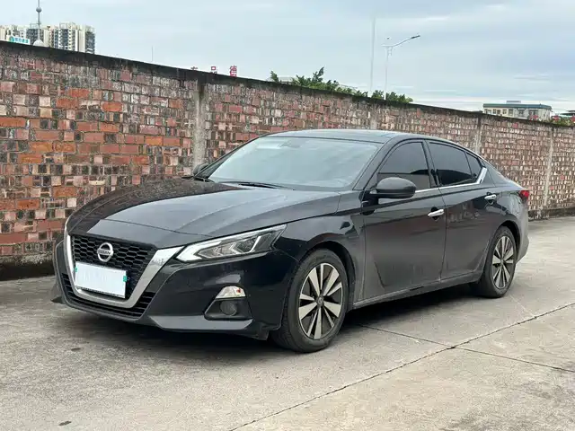 NISSAN TEANA 2020