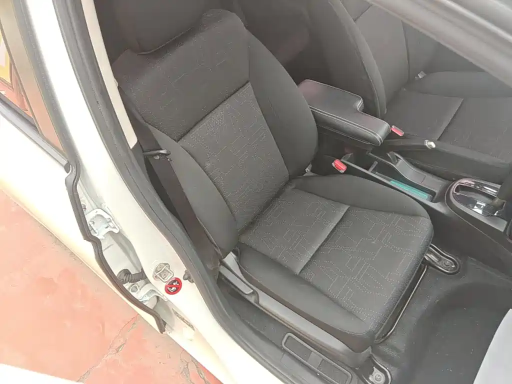 Honda Fit — миниатюра 25