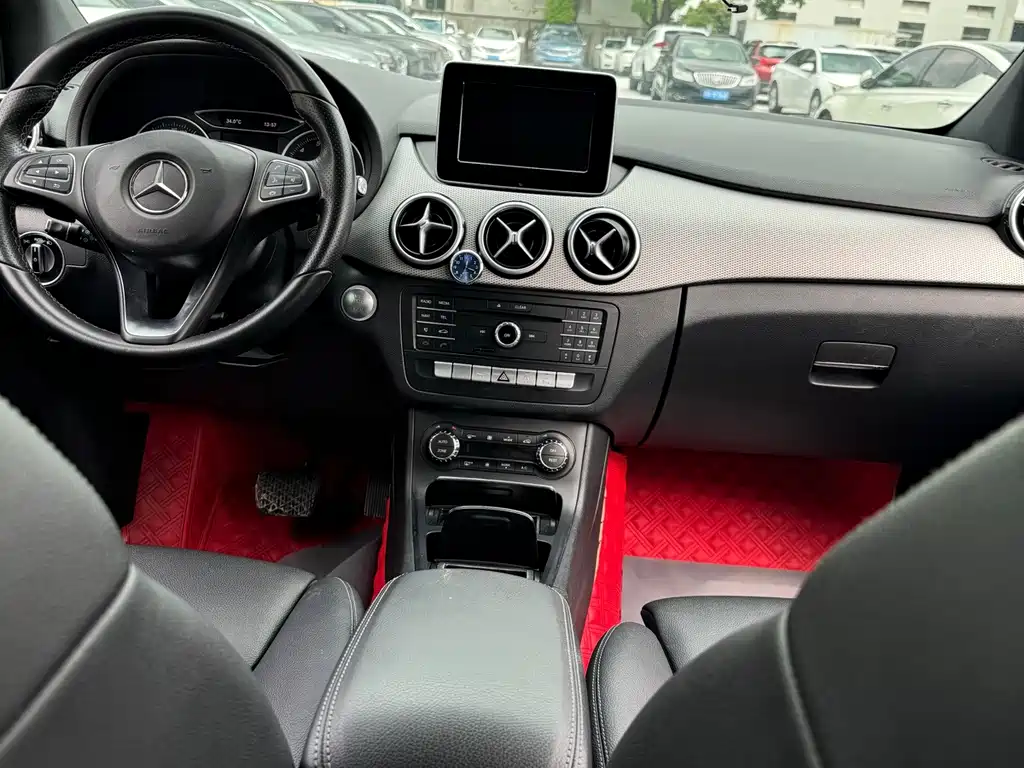 Mercedes-Benz B-Class — миниатюра 12