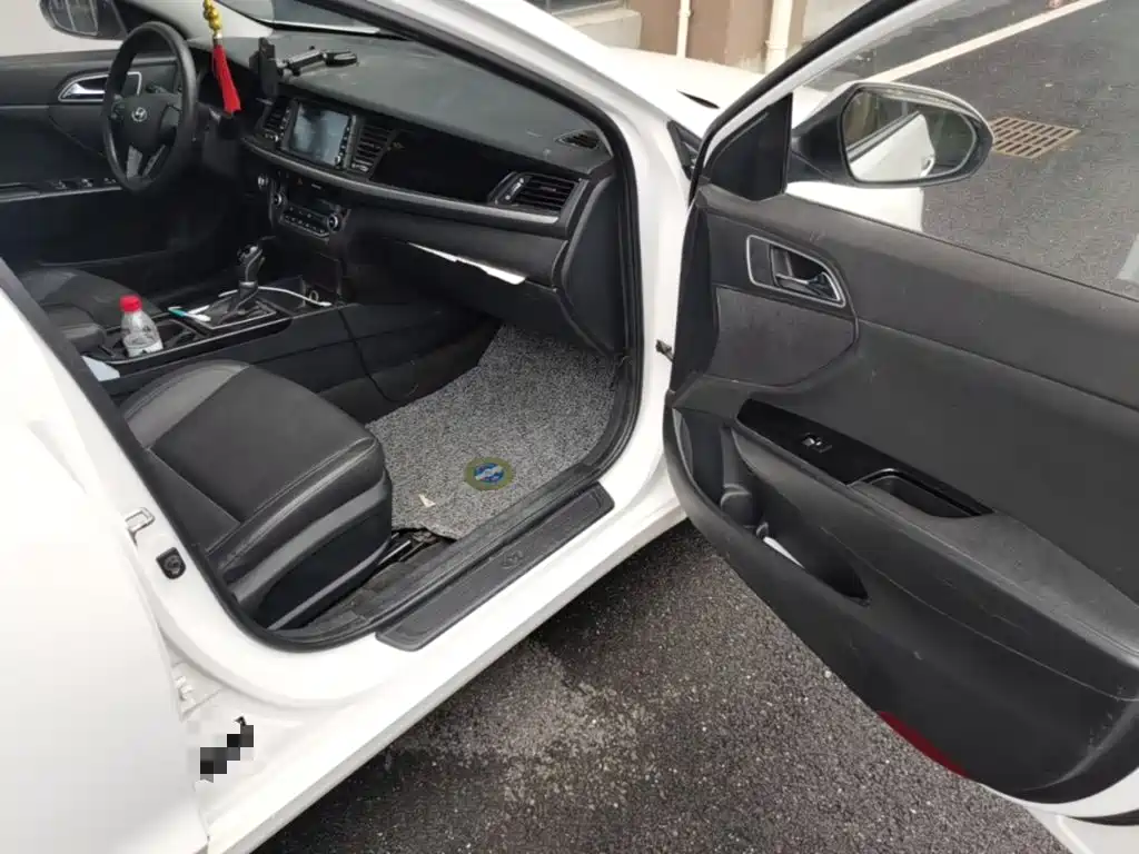 Hyundai Mistra — миниатюра 9