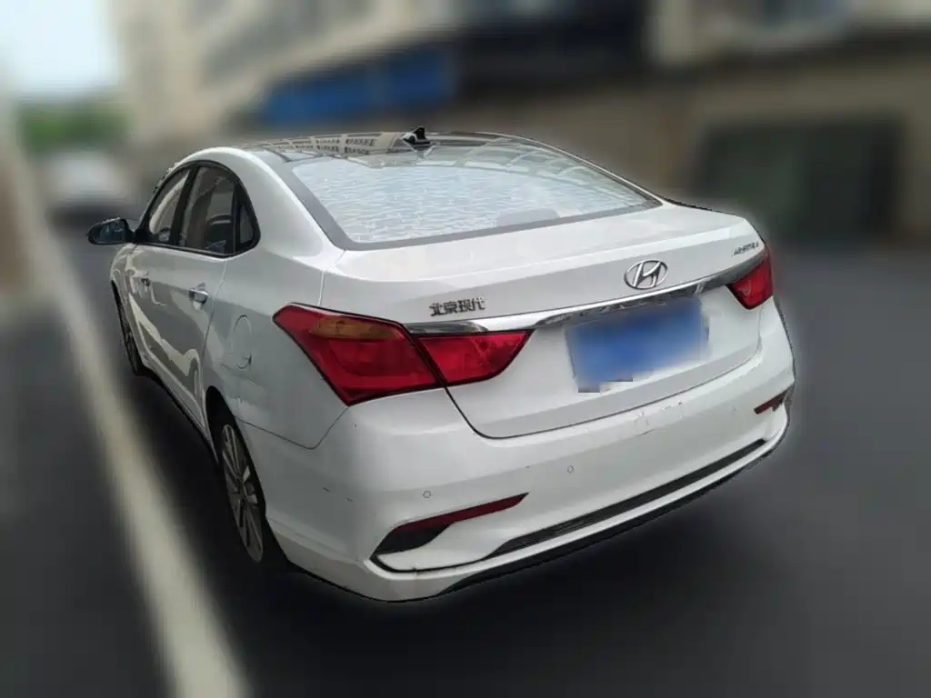 Hyundai Mistra — миниатюра 7
