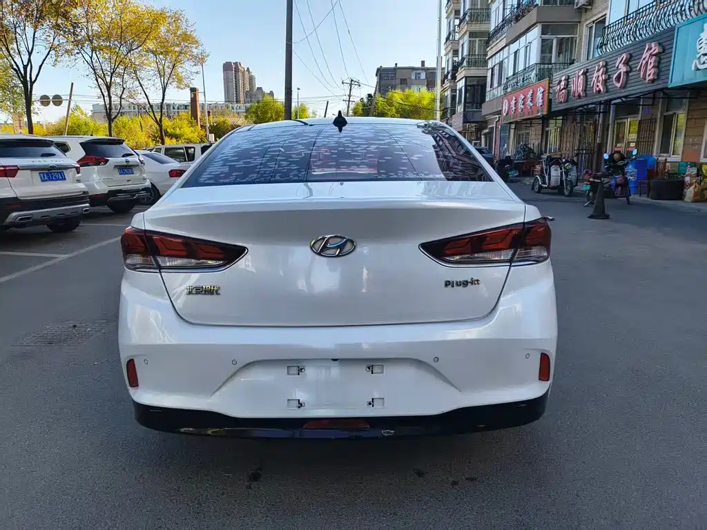 Hyundai Sonata PHEV — миниатюра 4
