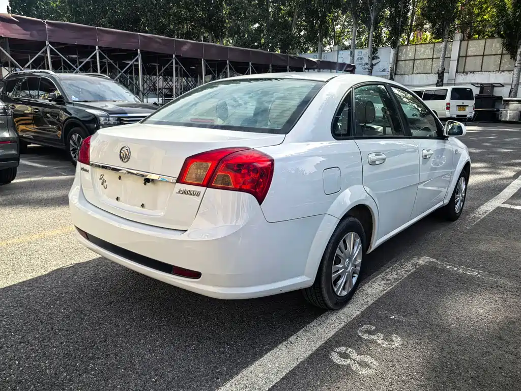 Buick Excelle — миниатюра 6