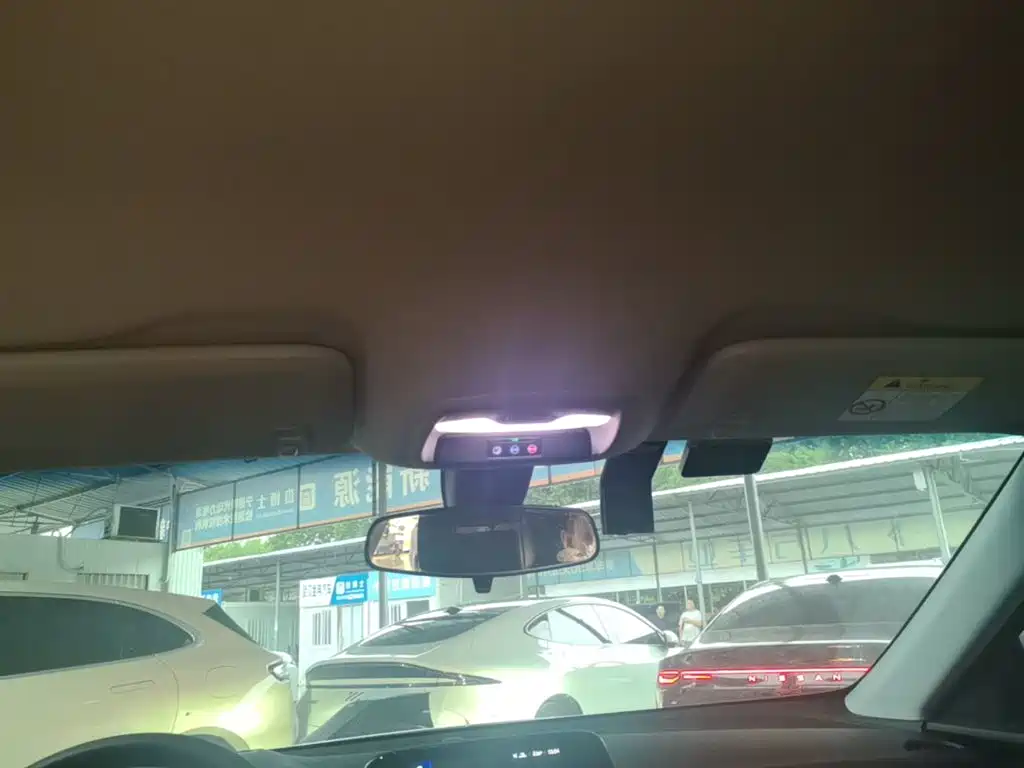 Chevrolet Menlo — миниатюра 18