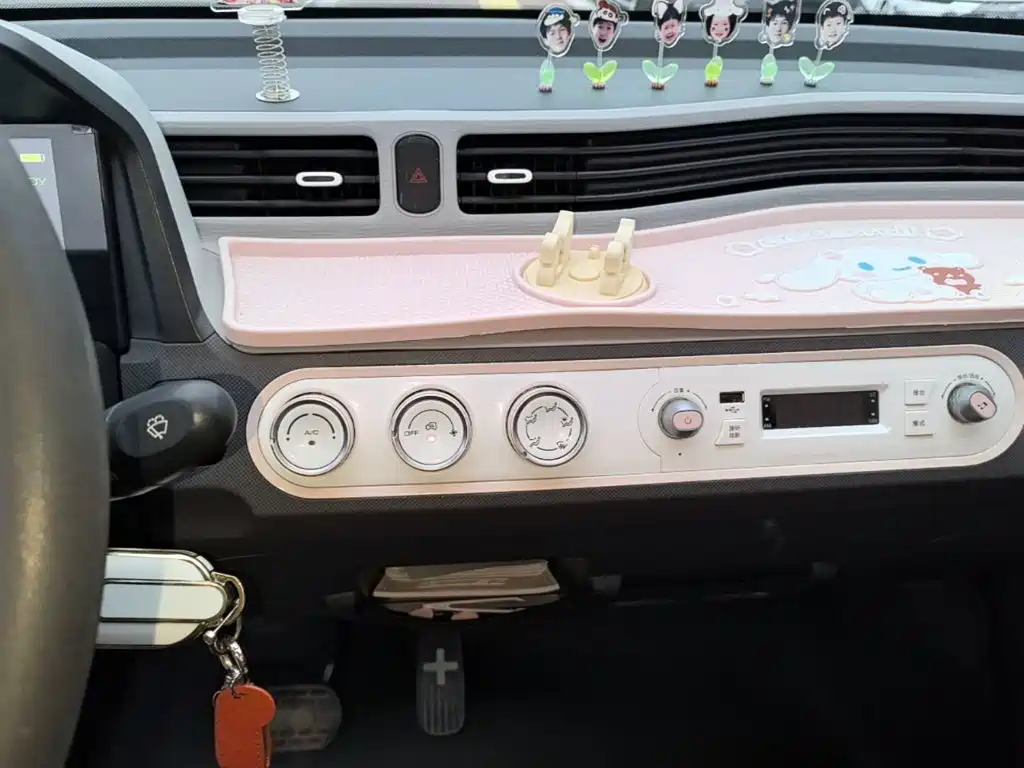 Wuling MINIEV — миниатюра 13