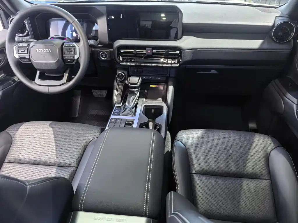 Toyota Prado — миниатюра 4