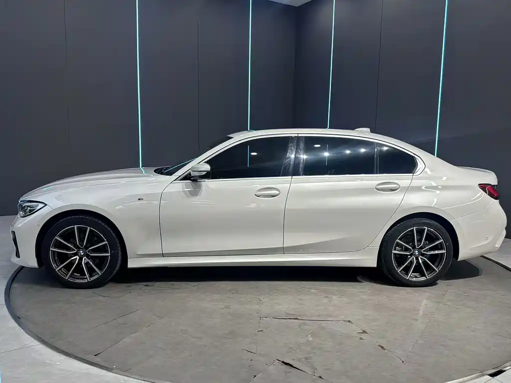 BMW 3 Series — миниатюра 4