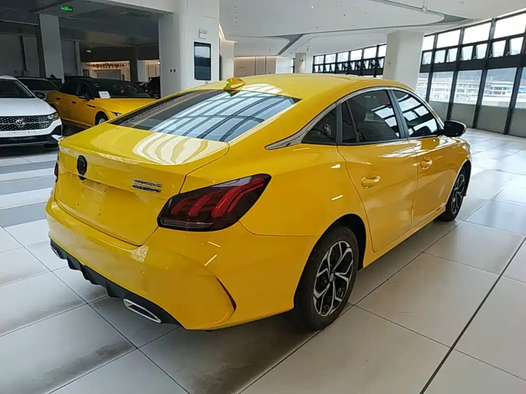 MG MG5 — миниатюра 7