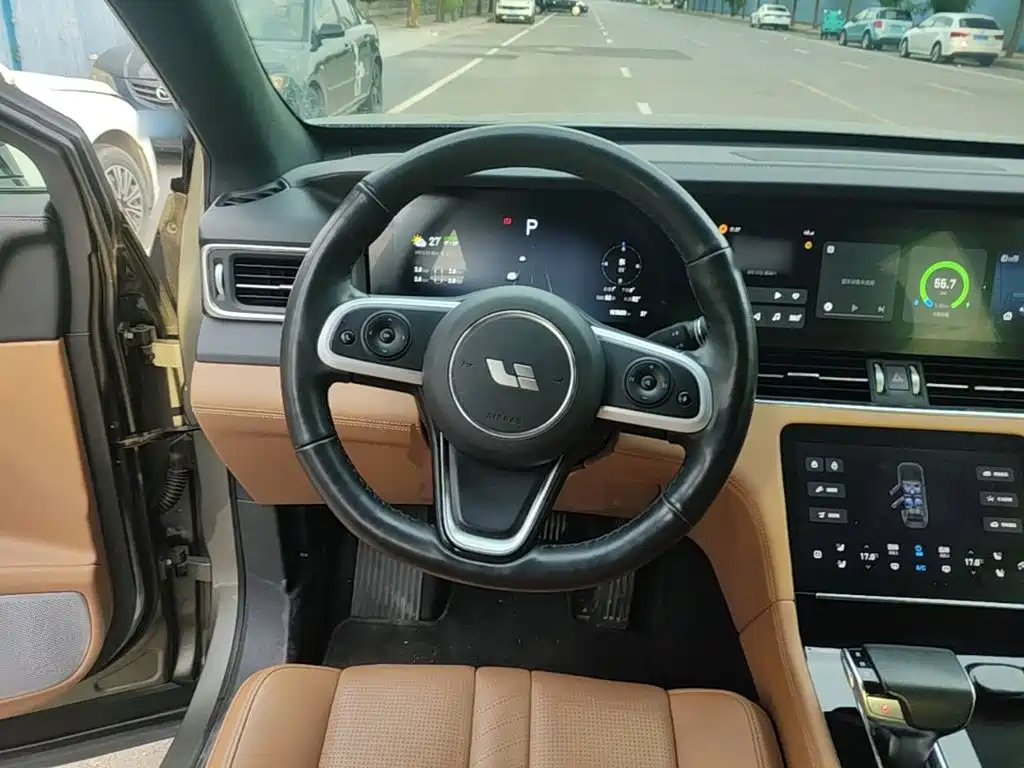 Li Auto Li ONE — миниатюра 11