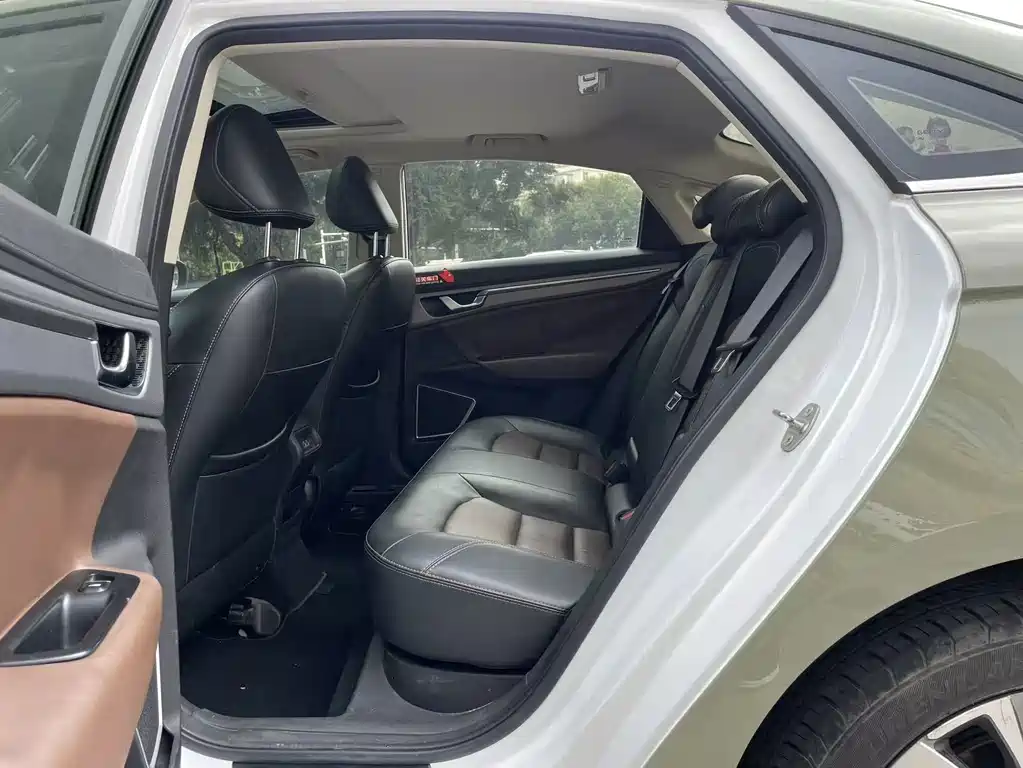 GEELY AUTOMOBILE EMGRAND GL