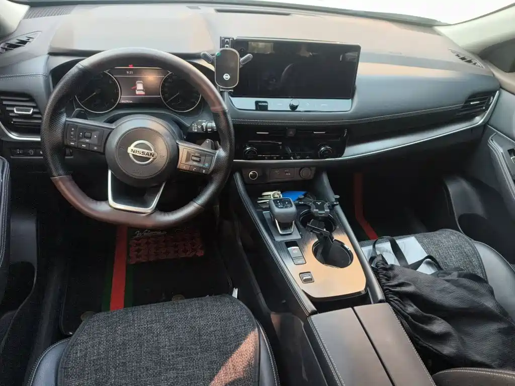 Nissan X-Trail — миниатюра 5