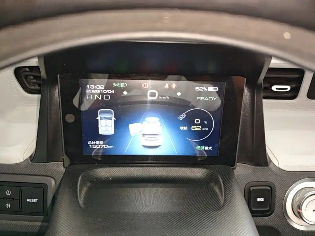 Wuling MINIEV — миниатюра 12