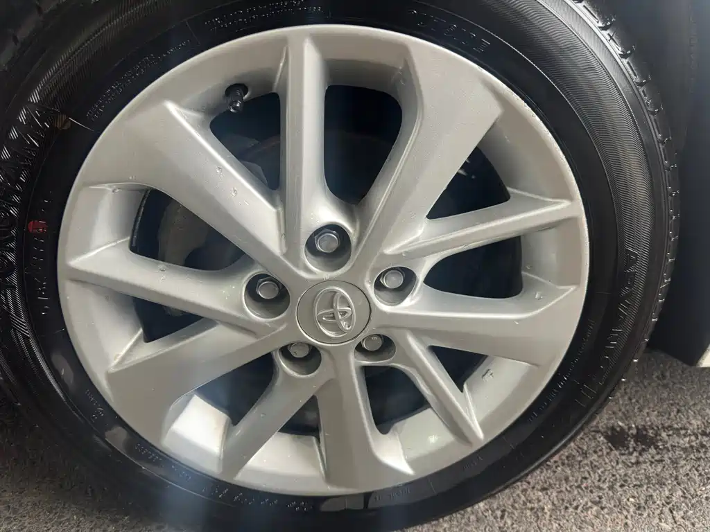 Toyota Corolla 2014 1.8L CVT GLX-i
