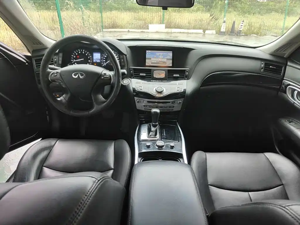 Infiniti Q70 — миниатюра 10