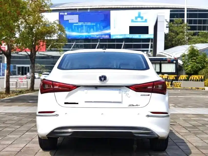 Changan Eado — миниатюра 7