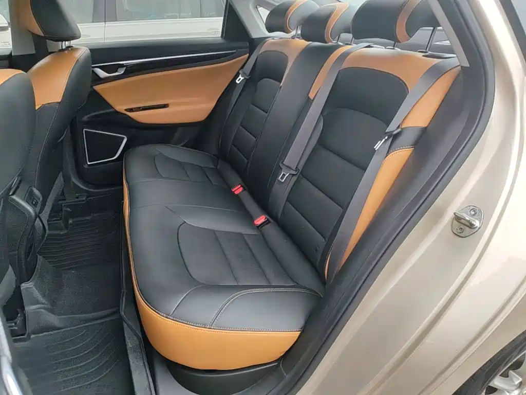 Geely Emgrand GL — миниатюра 17