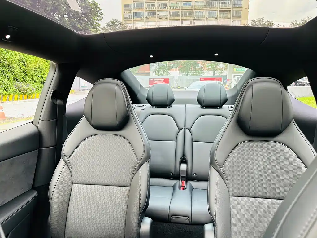 Tesla Model Y L — миниатюра 18