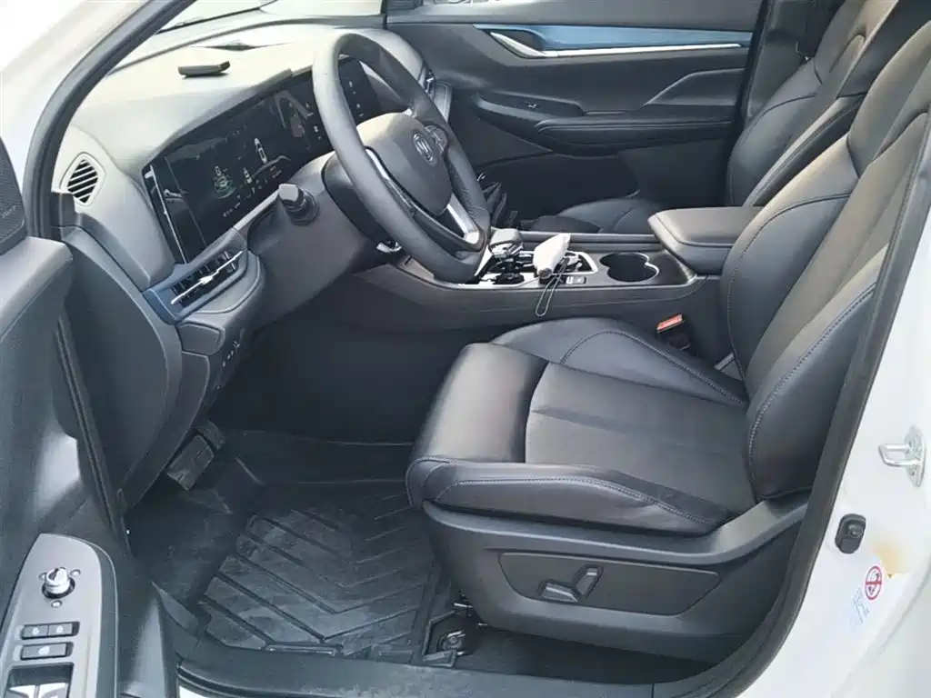 Changan CS55 EV — миниатюра 15