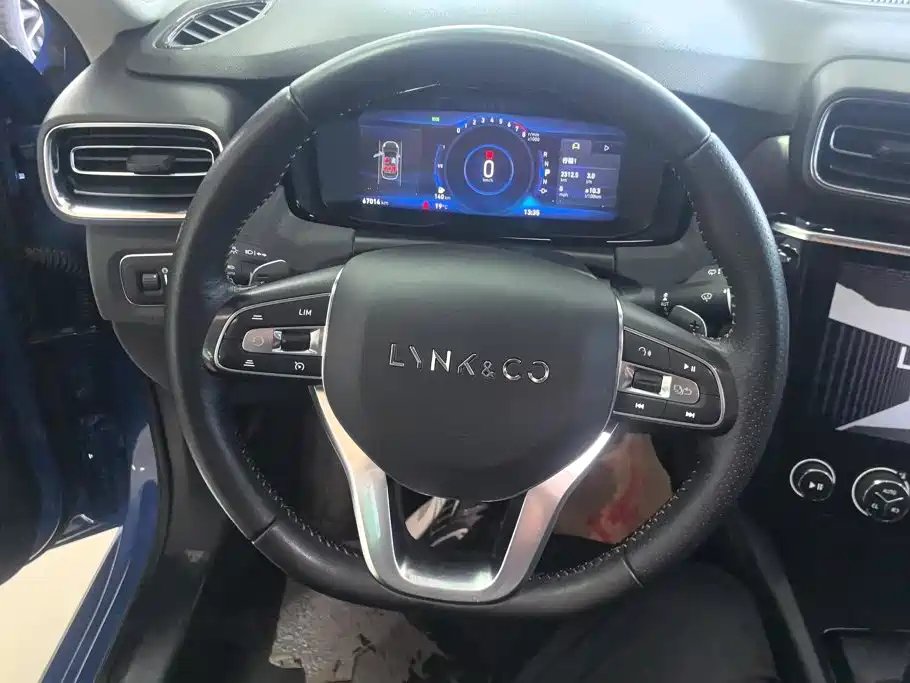Lynk & Co 02 — миниатюра 15