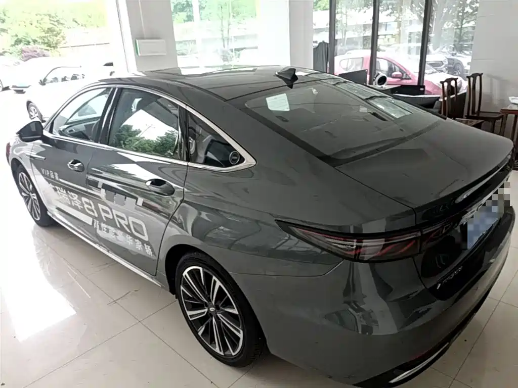 Chery 8 PRO 2025 1.6T DCT Luxury +