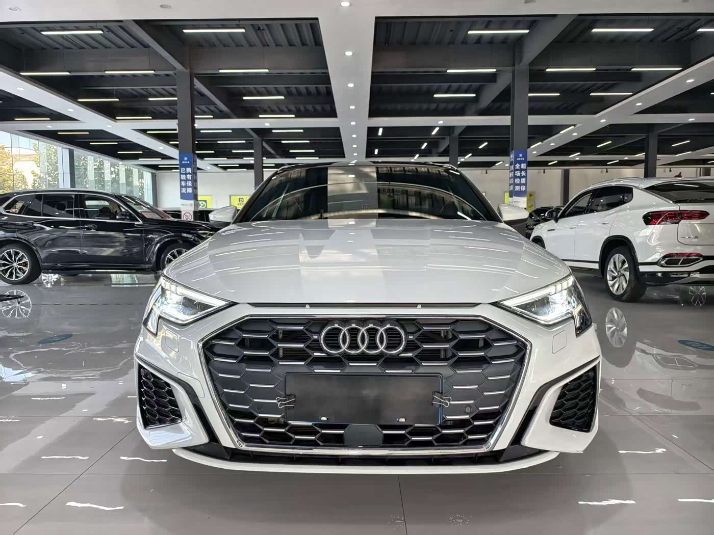 Audi A3 1.4 л 2022 г. Белый, пробег 24000 км