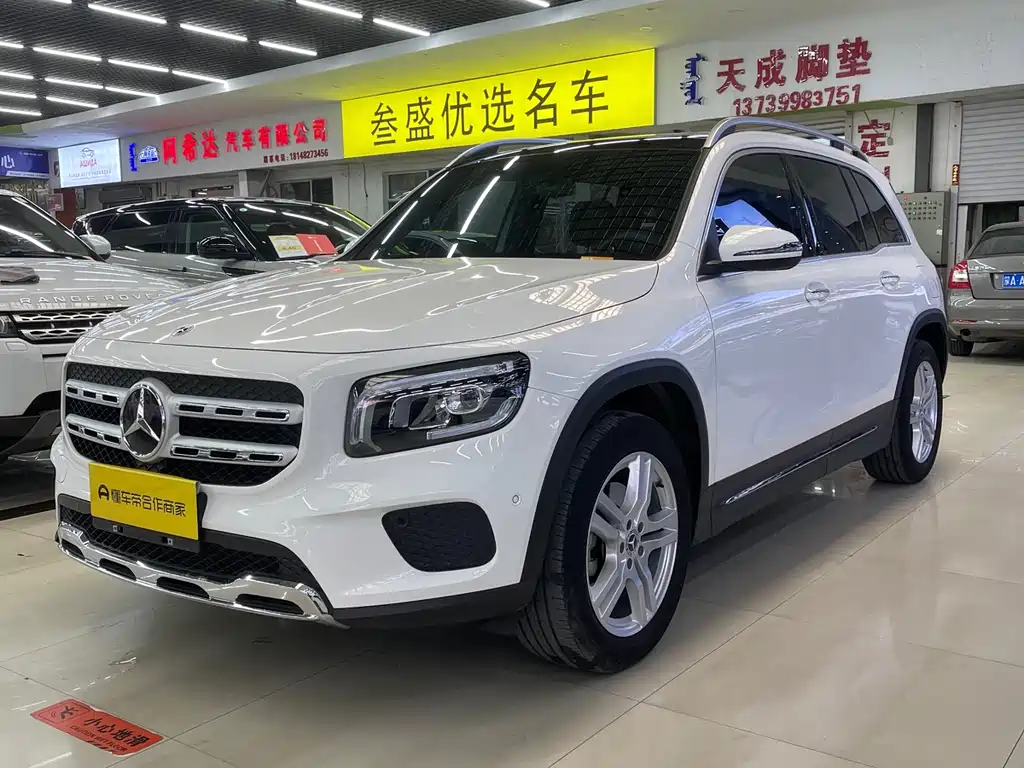 MERCEDES-BENZ GLB