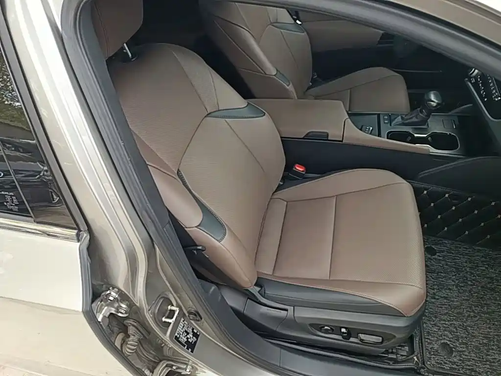 Lexus ES — миниатюра 25