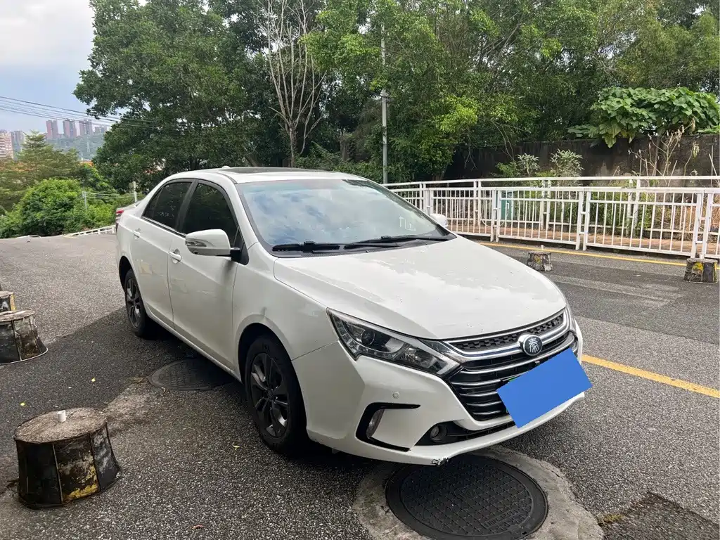 BYD Qin NEV — миниатюра 3