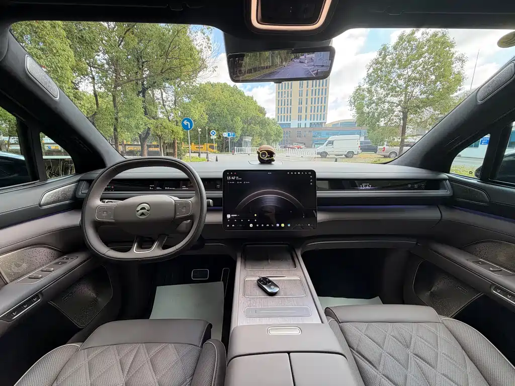 NIO ES8 — миниатюра 16