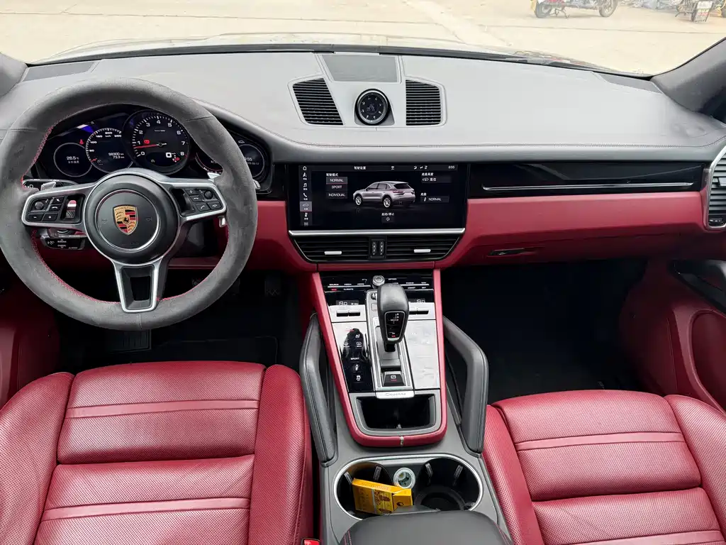 Porsche Cayenne — миниатюра 9