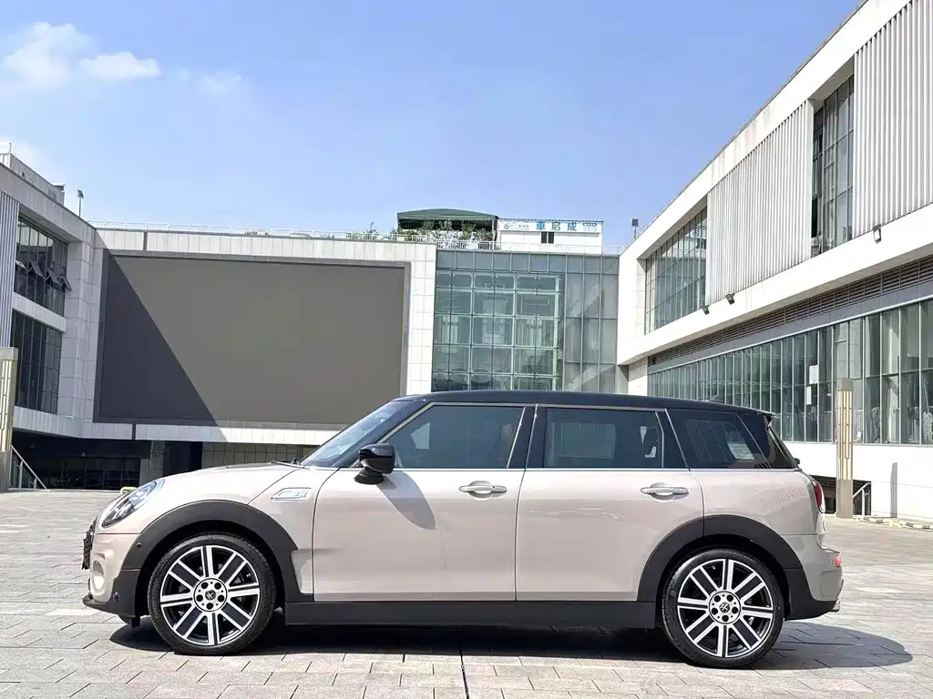 MINI Mini Clubman — миниатюра 9