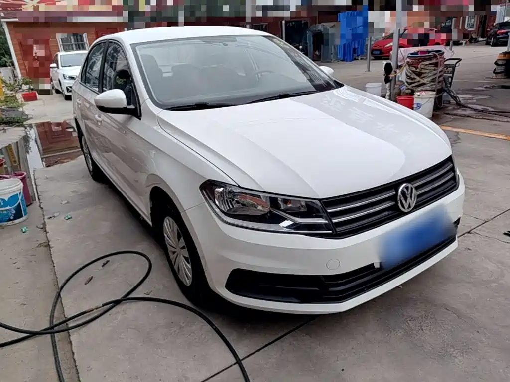 Volkswagen Santana — миниатюра 4
