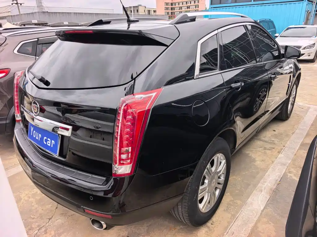 Cadillac SRX — миниатюра 6