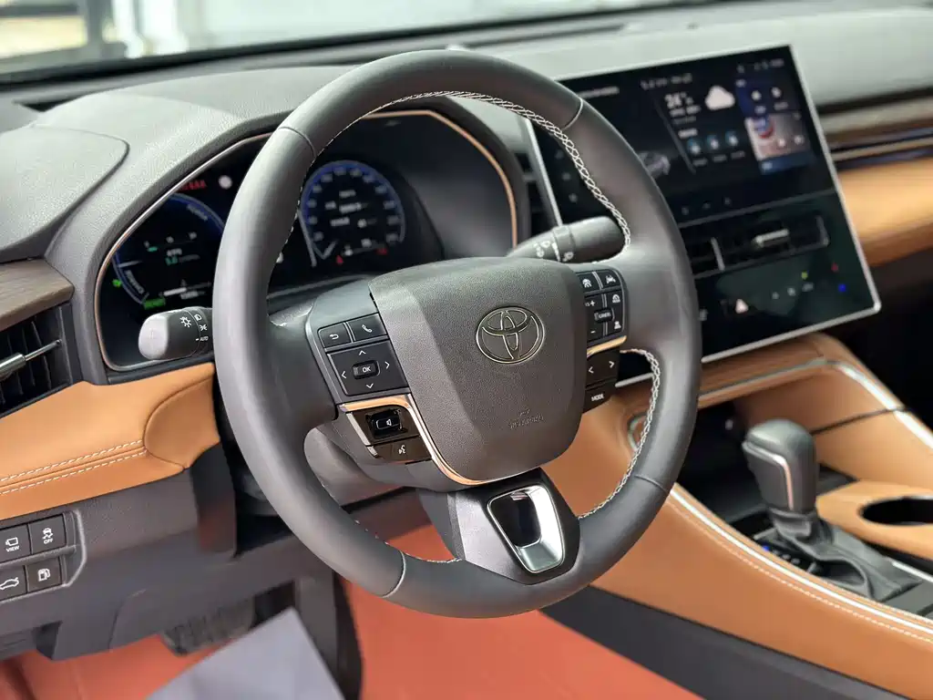 Toyota Avalon 2024 2.0L Luxury