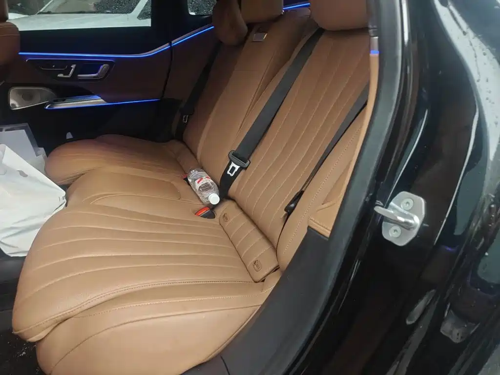 Mercedes-Benz E-Class — миниатюра 15