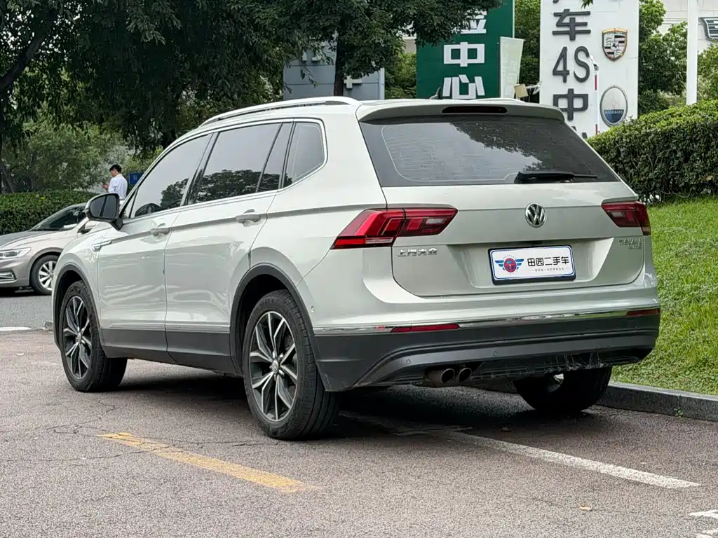 Volkswagen Tiguan L — миниатюра 4