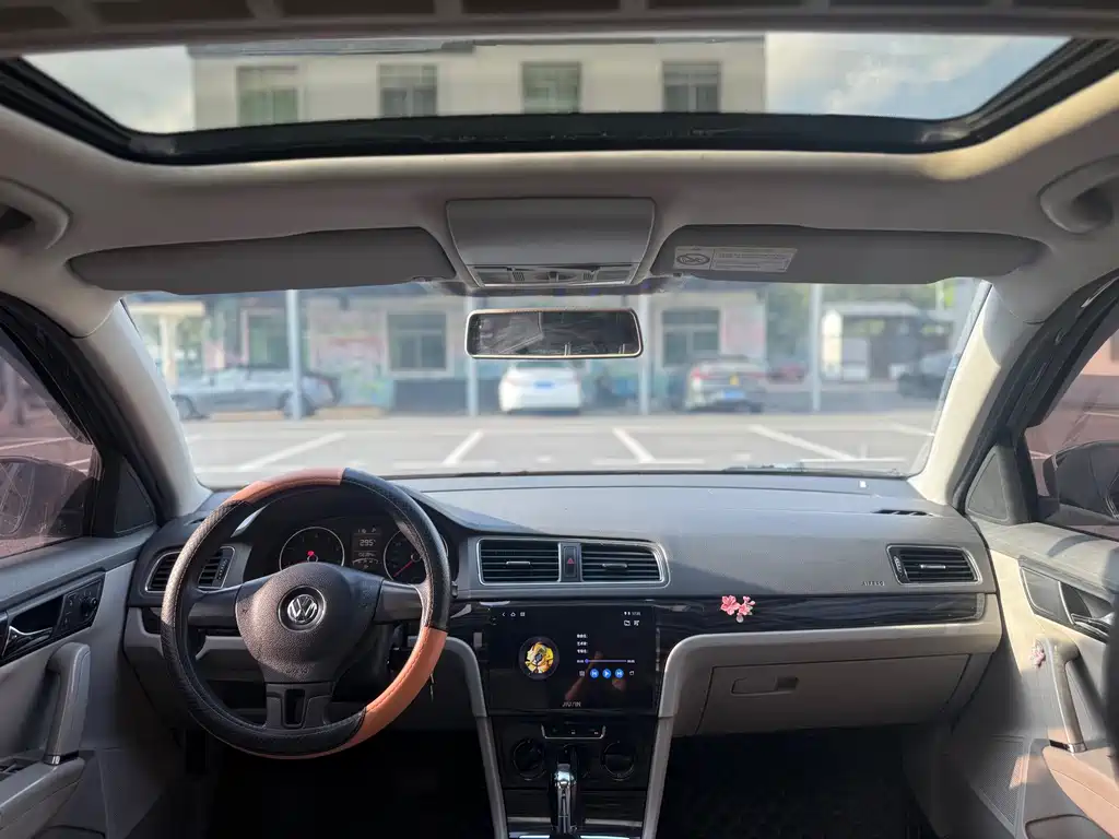 Volkswagen Gran Lavida 1.6L Auto Sport Edition, фото 10