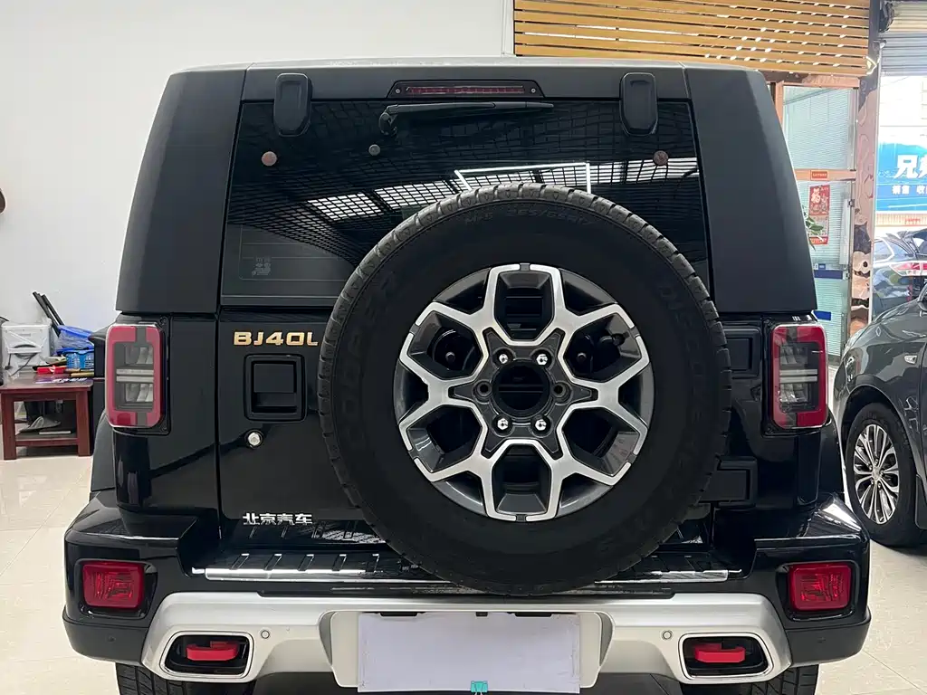 Beijing Off-Road BJ40 PLUS 2.3T Auto 4WD Premium Edition China VI, фото 10