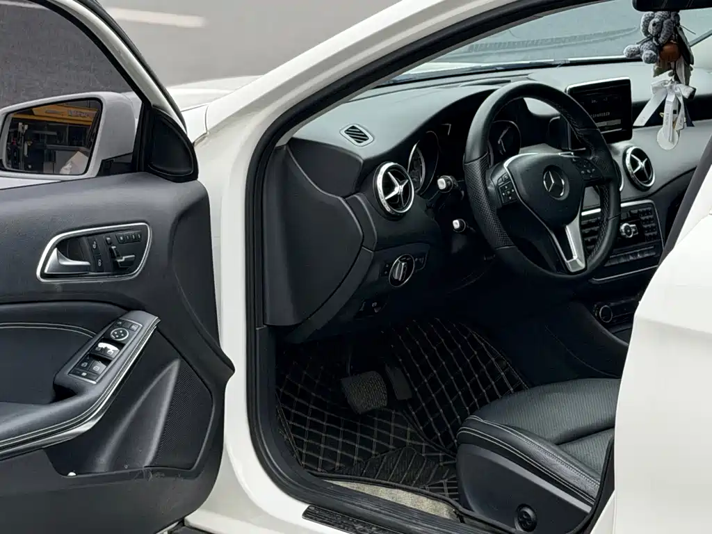 Mercedes-Benz GLA — миниатюра 5