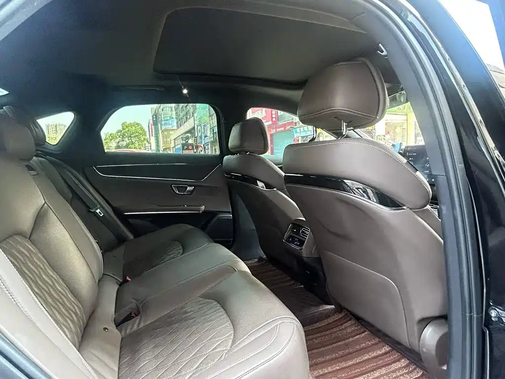 BYD Han — миниатюра 7