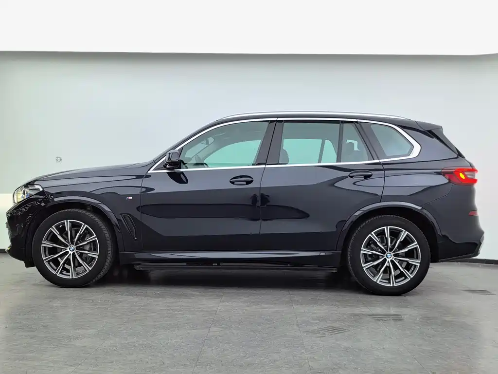 BMW X5 2021 xDrive40i M Sport