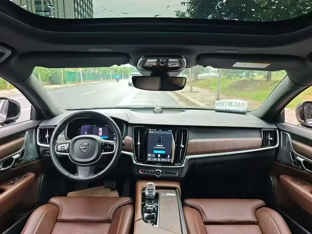 Volvo S90 — миниатюра 5