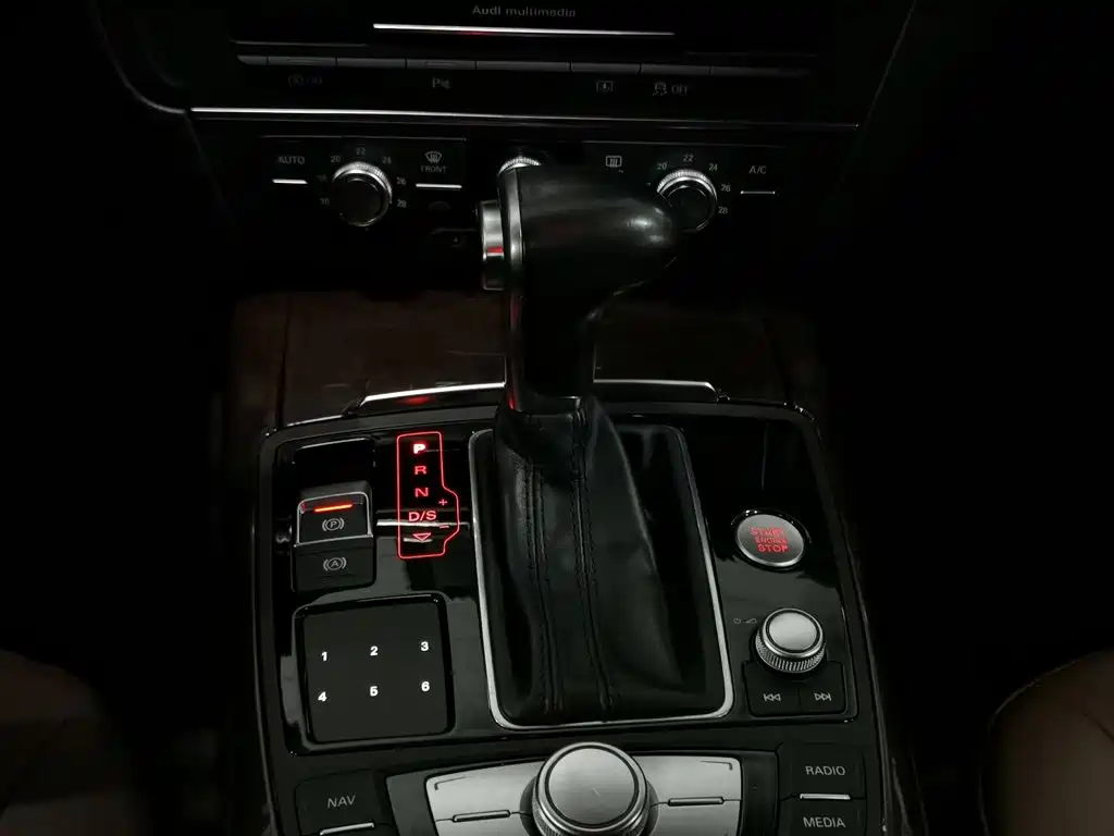 Audi A6L — миниатюра 13