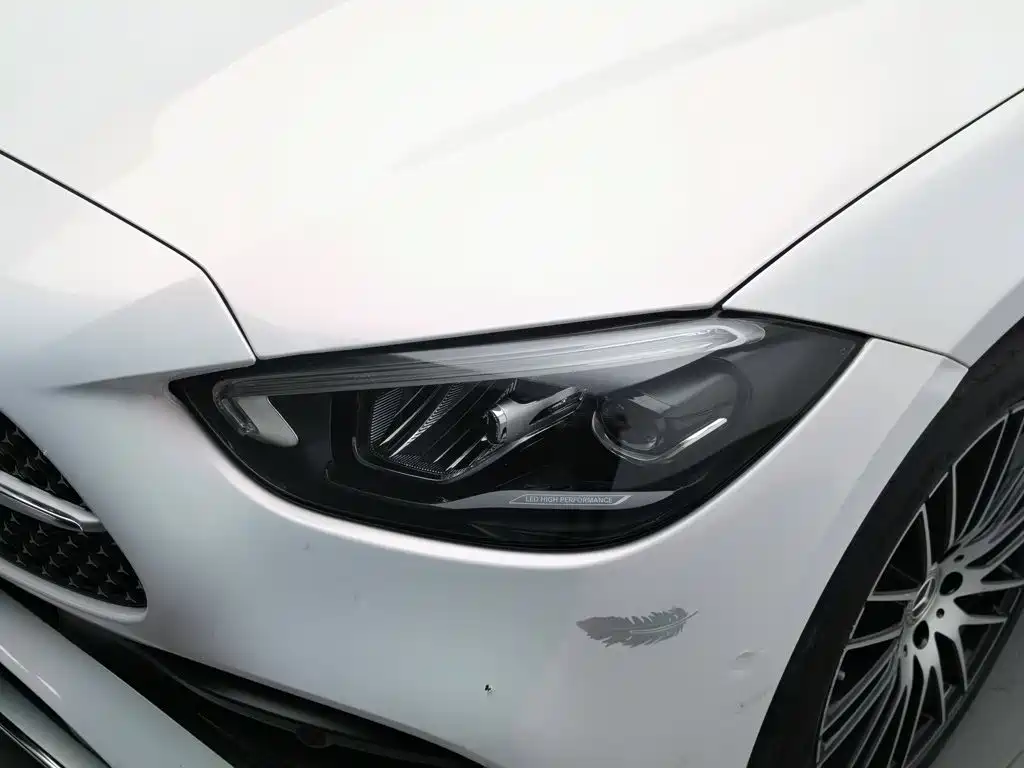 Mercedes-Benz C-Class — миниатюра 7