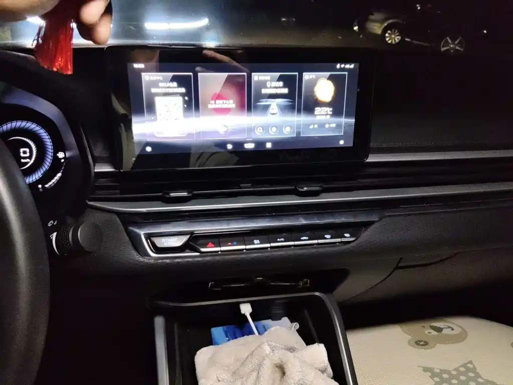 Geely Emgrand — миниатюра 9