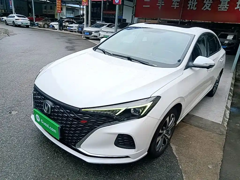 Changan Eado — миниатюра 2
