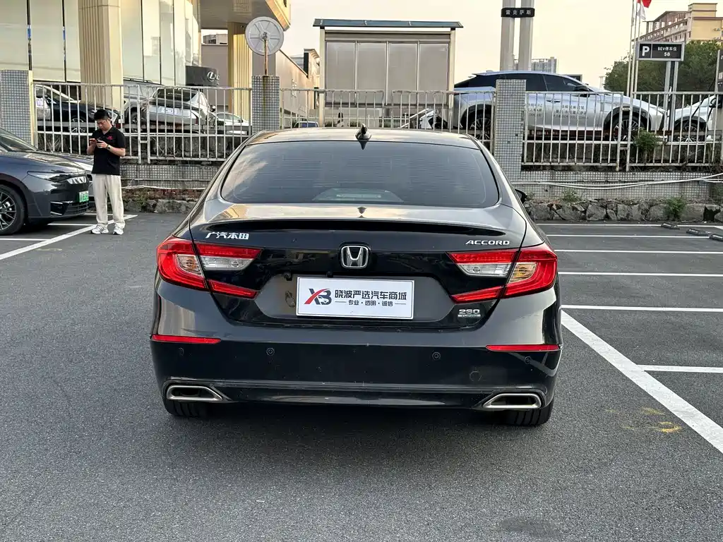 Honda Accord — миниатюра 5