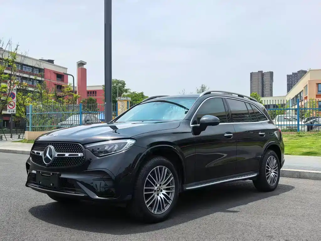 Mercedes-Benz GLC 2025