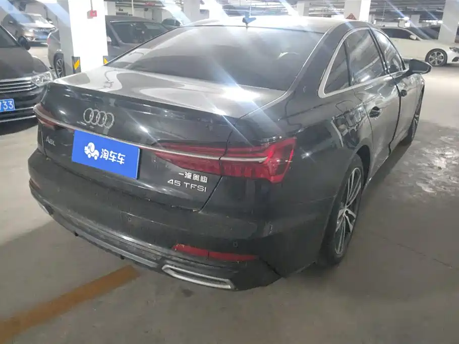 Audi A6L 2022 40 TFSI Luxury