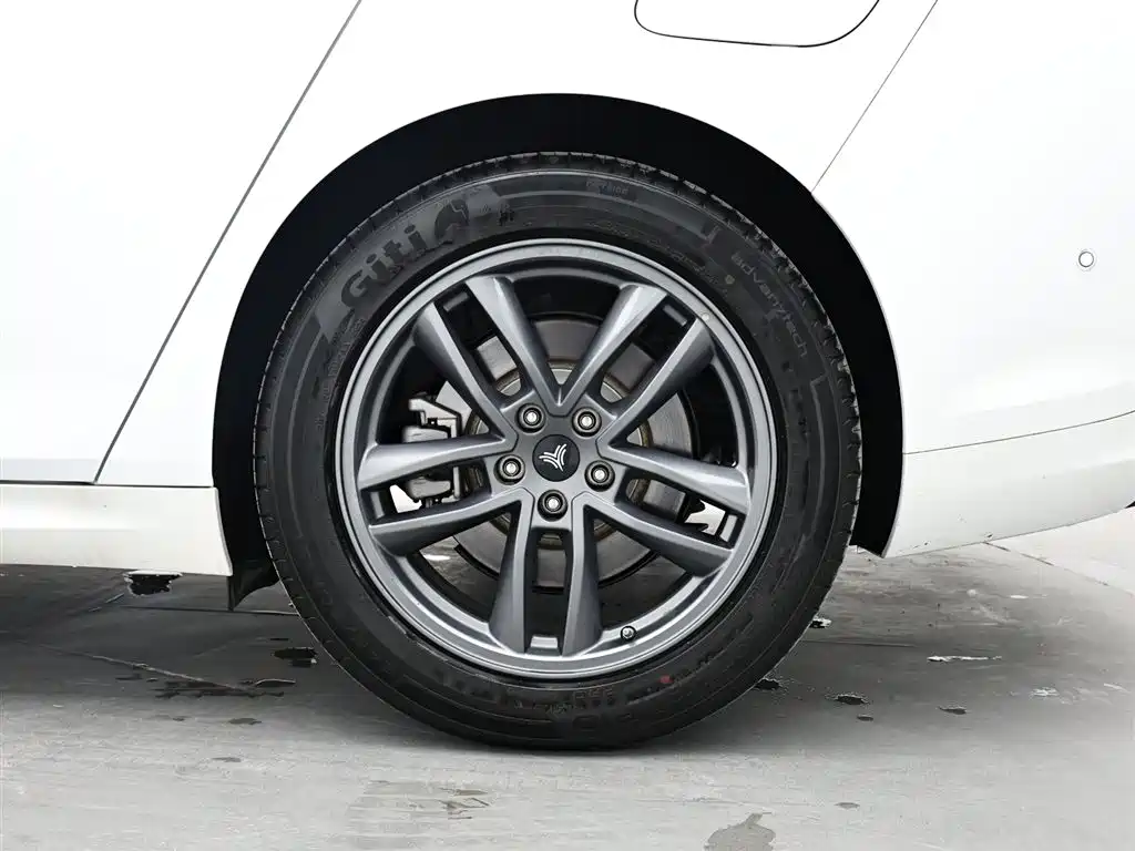 Neta S Shooting Brake — миниатюра 8